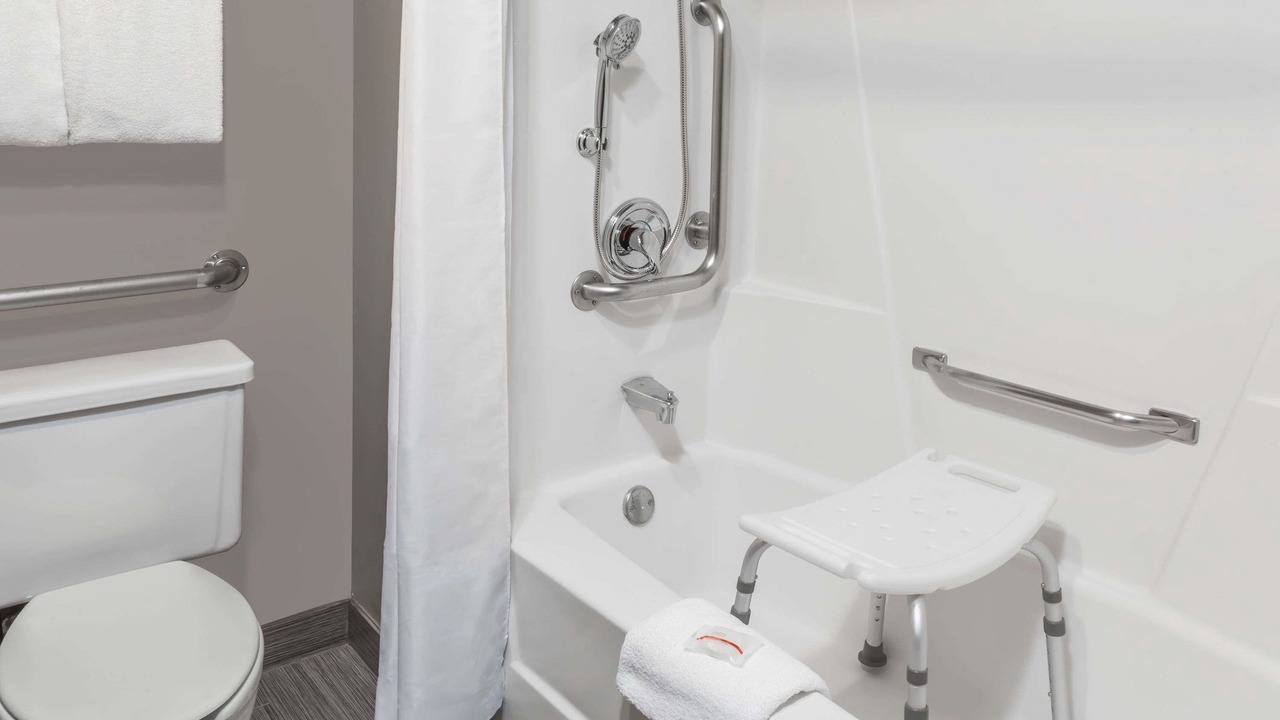 Photo of Bathroom in Glenview