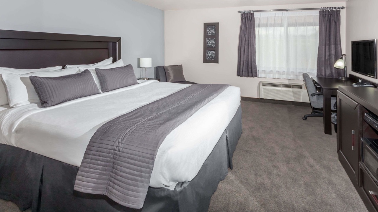 Photo of Bedroom in Glenview