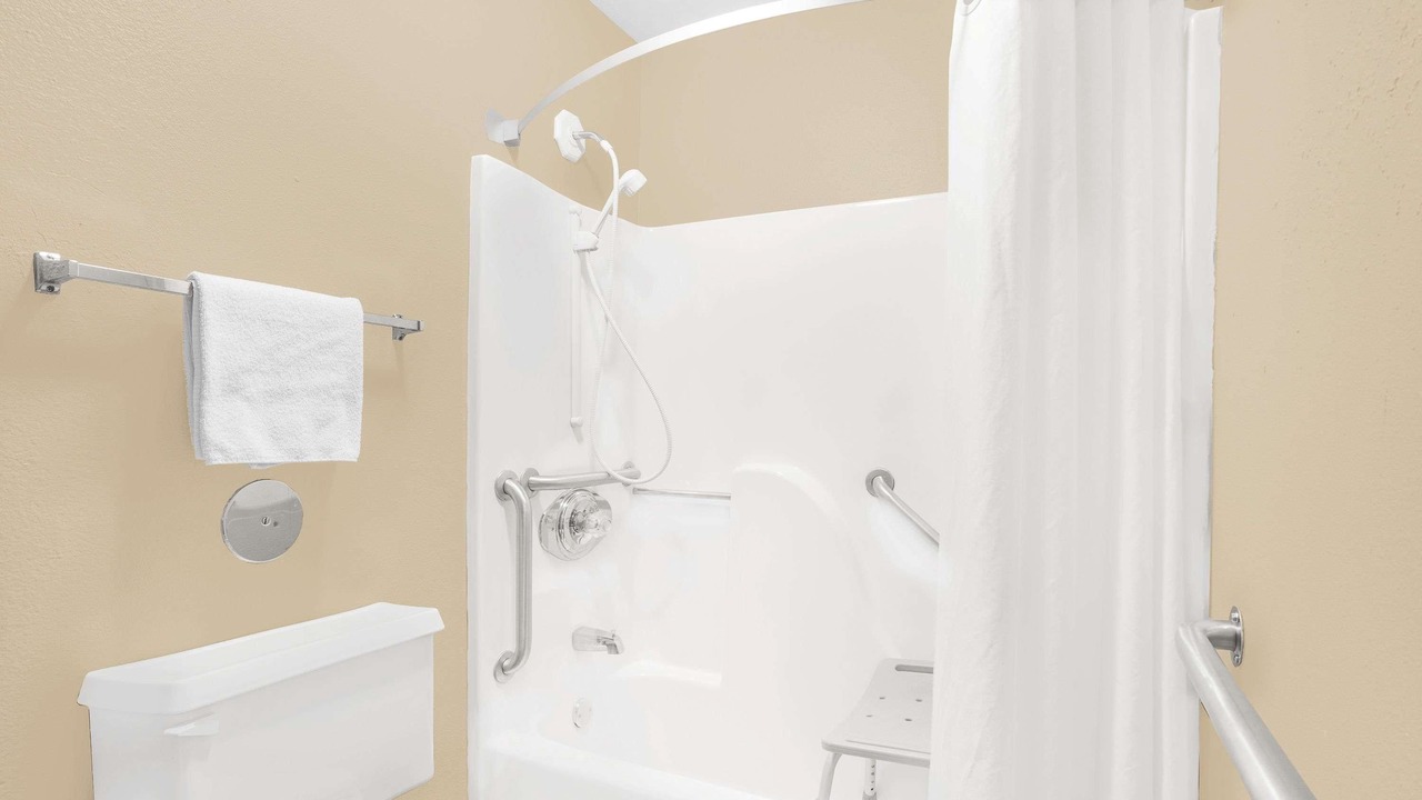 Photo of Bathroom in Carbon Cliff
