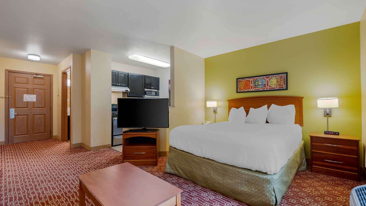 Photo of Bedroom in West Dundee