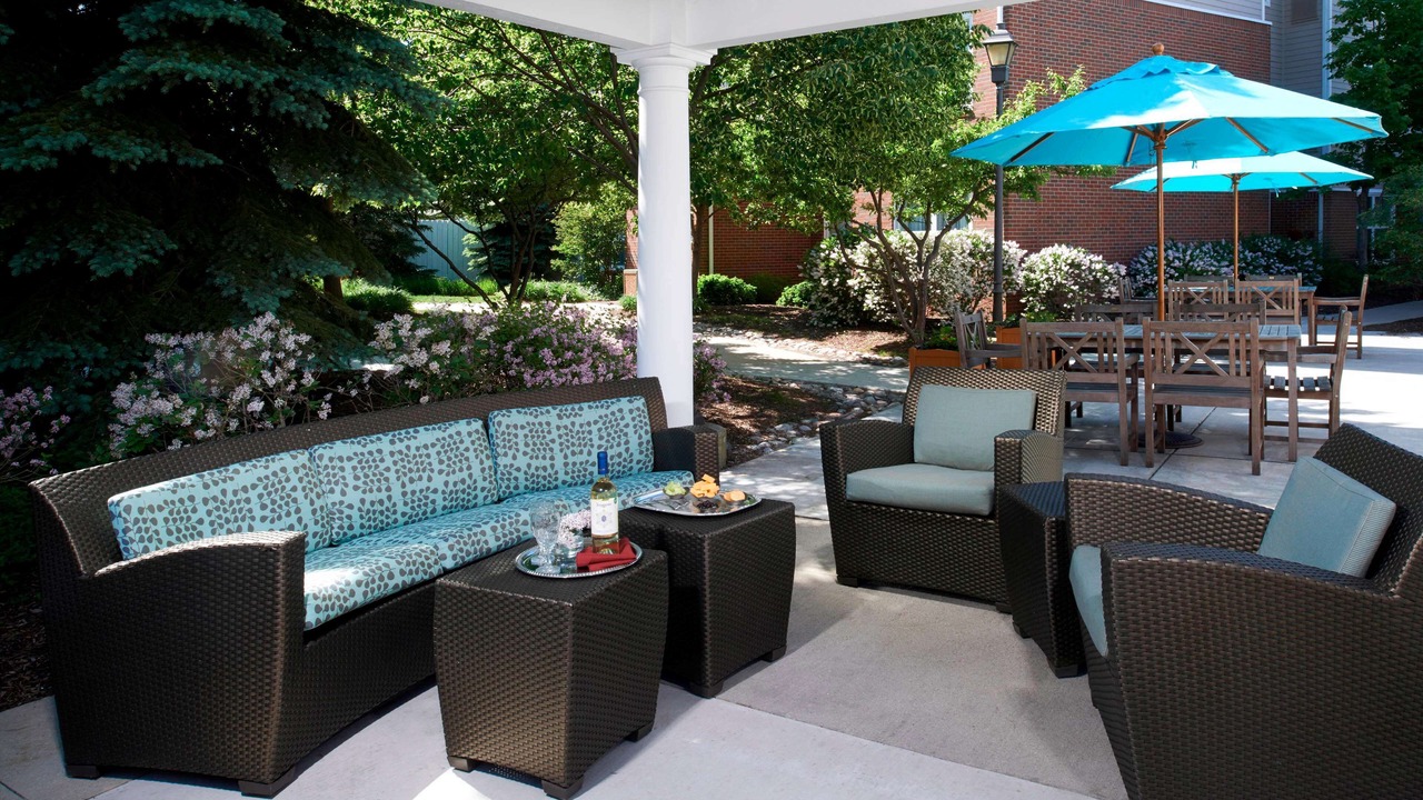 Photo of Patio Balcony in Waukegan