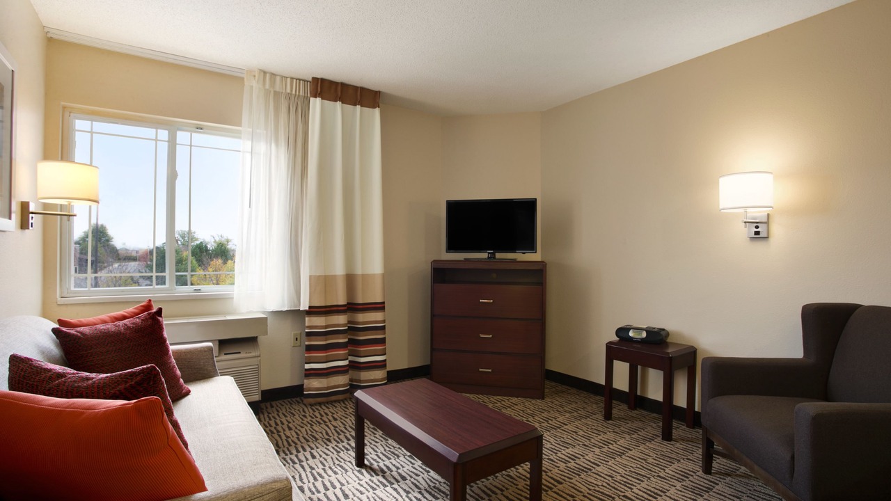 Photo of Livingroom in Hoffman Estates