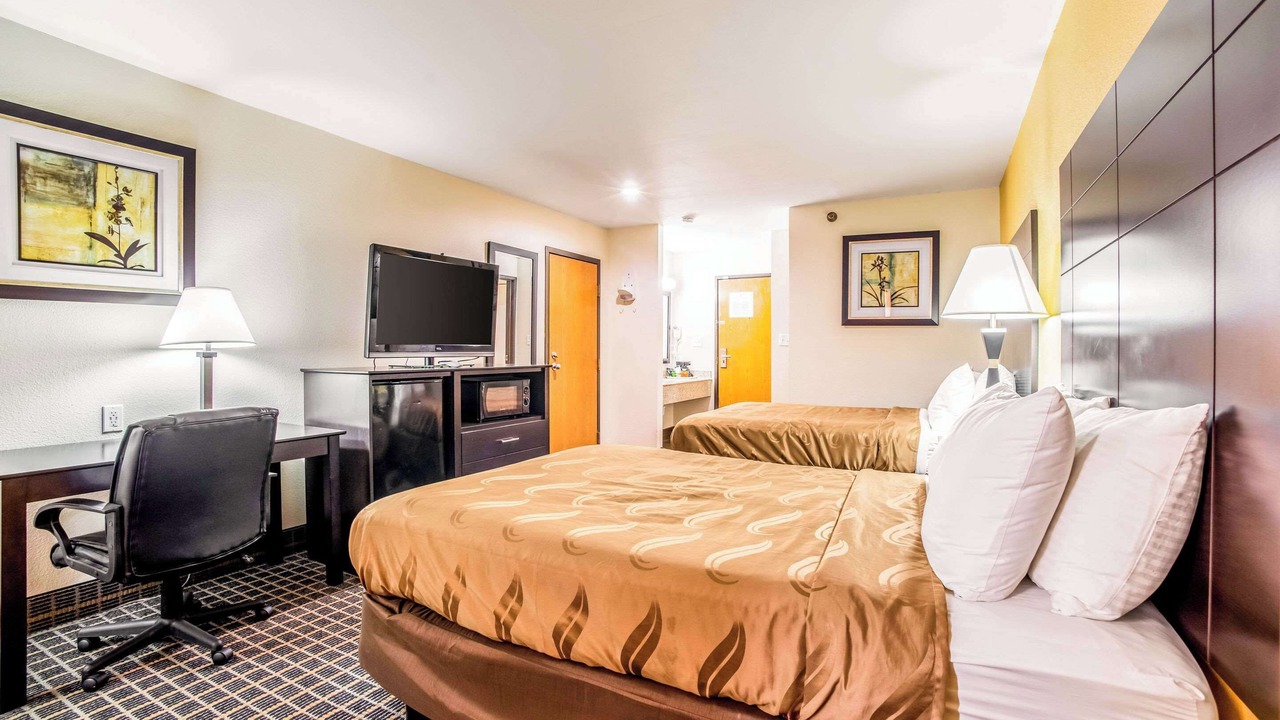 Photo of Bedroom in Carbondale