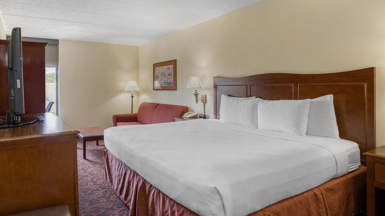Photo of Bedroom in Lombard