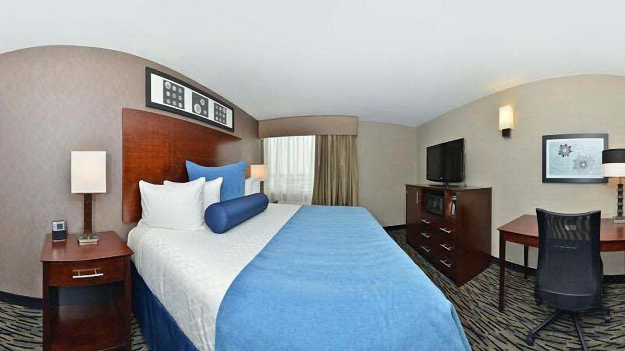 Photo of Bedroom in Elk Grove Village