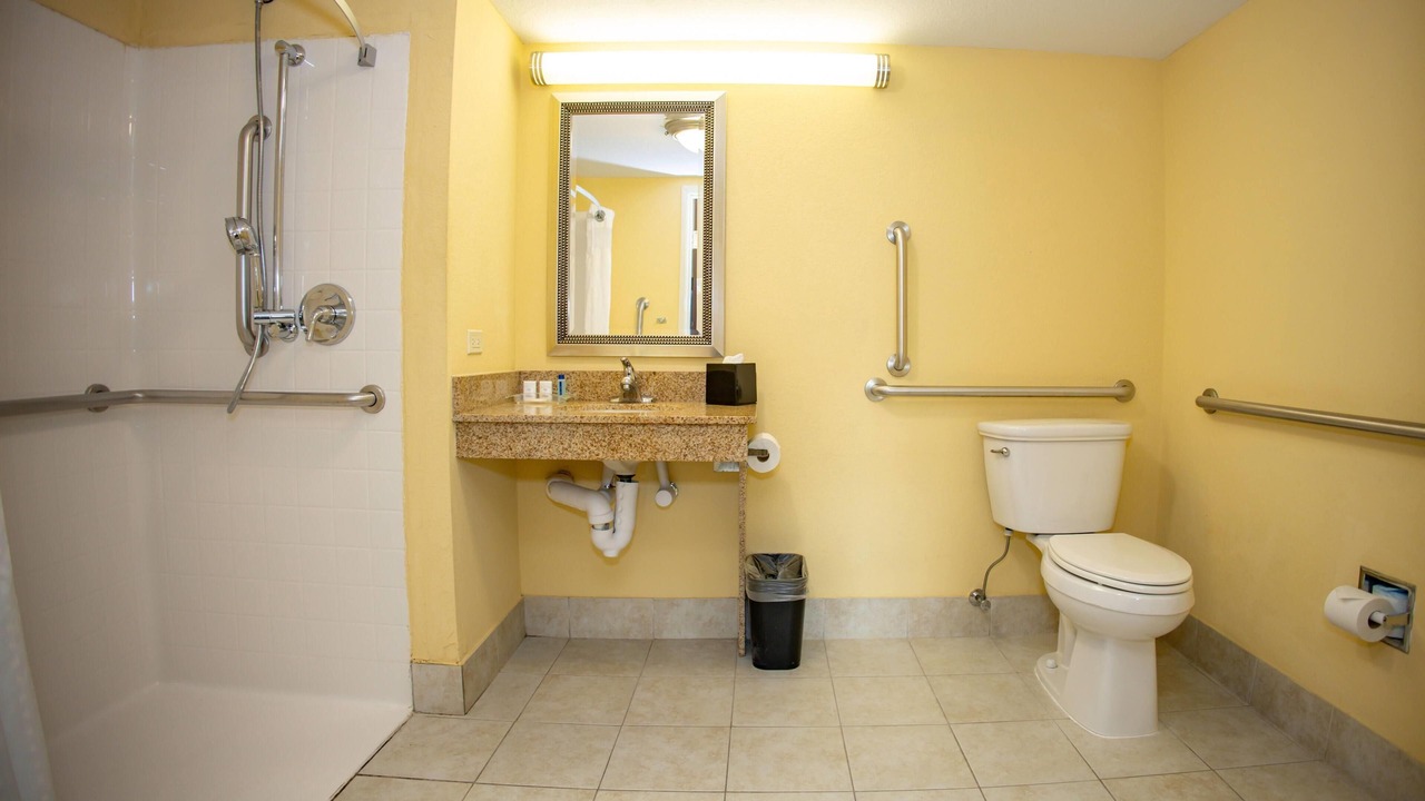 Photo of Bathroom in Gurnee