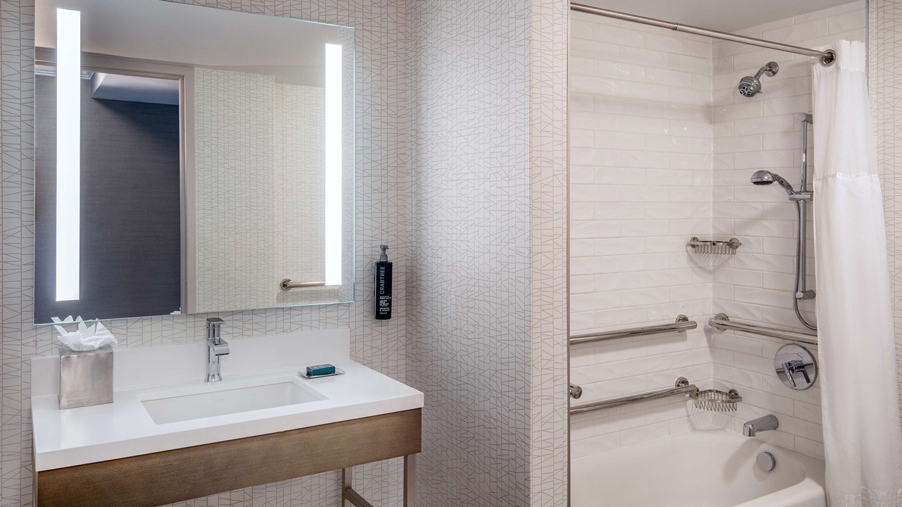 Photo of Bathroom in Skokie