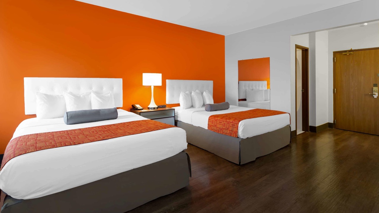Photo of Bedroom in Waukegan