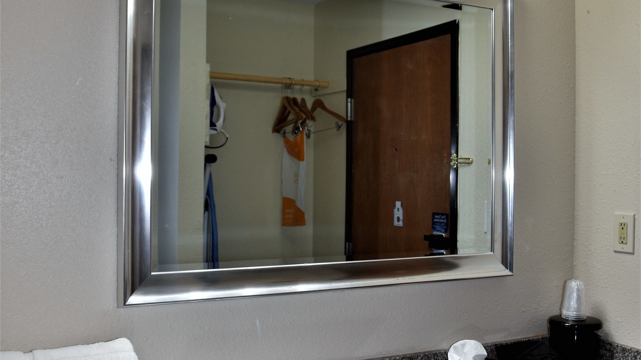 Photo of Bathroom in Metropolis