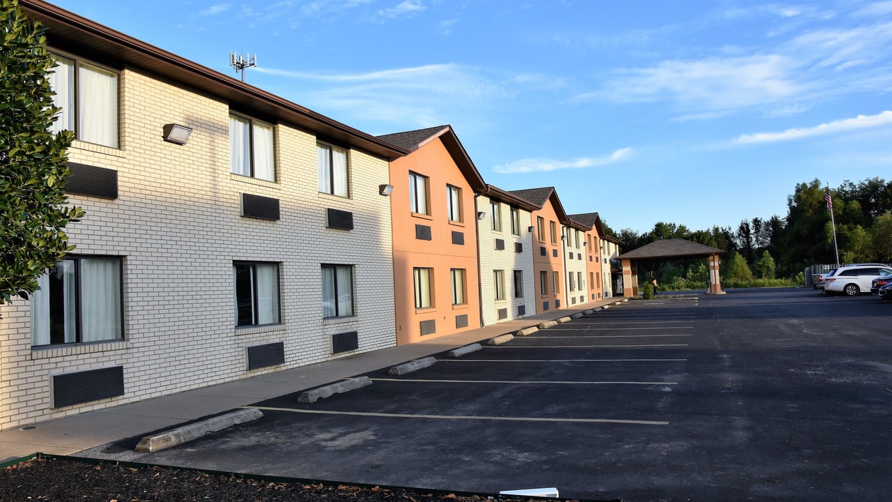 Photo of Outdoor in Metropolis