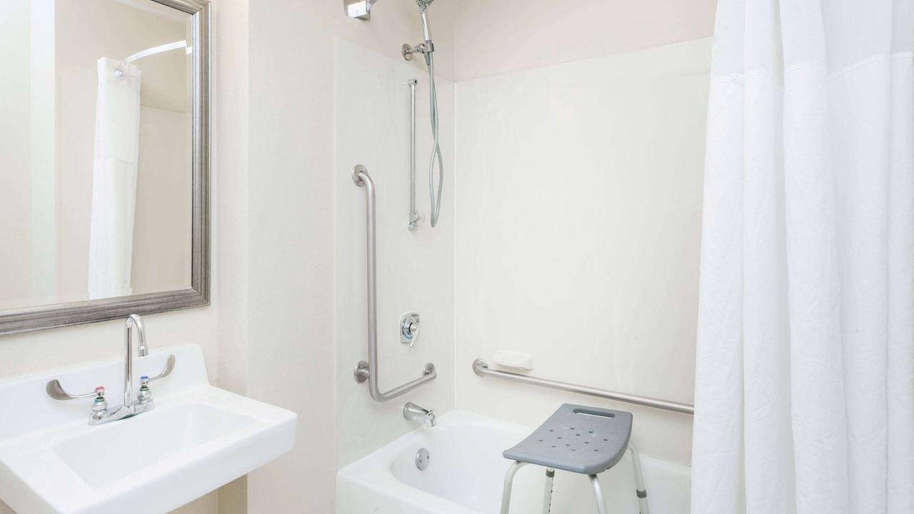 Photo of Bathroom in Orange Prairie