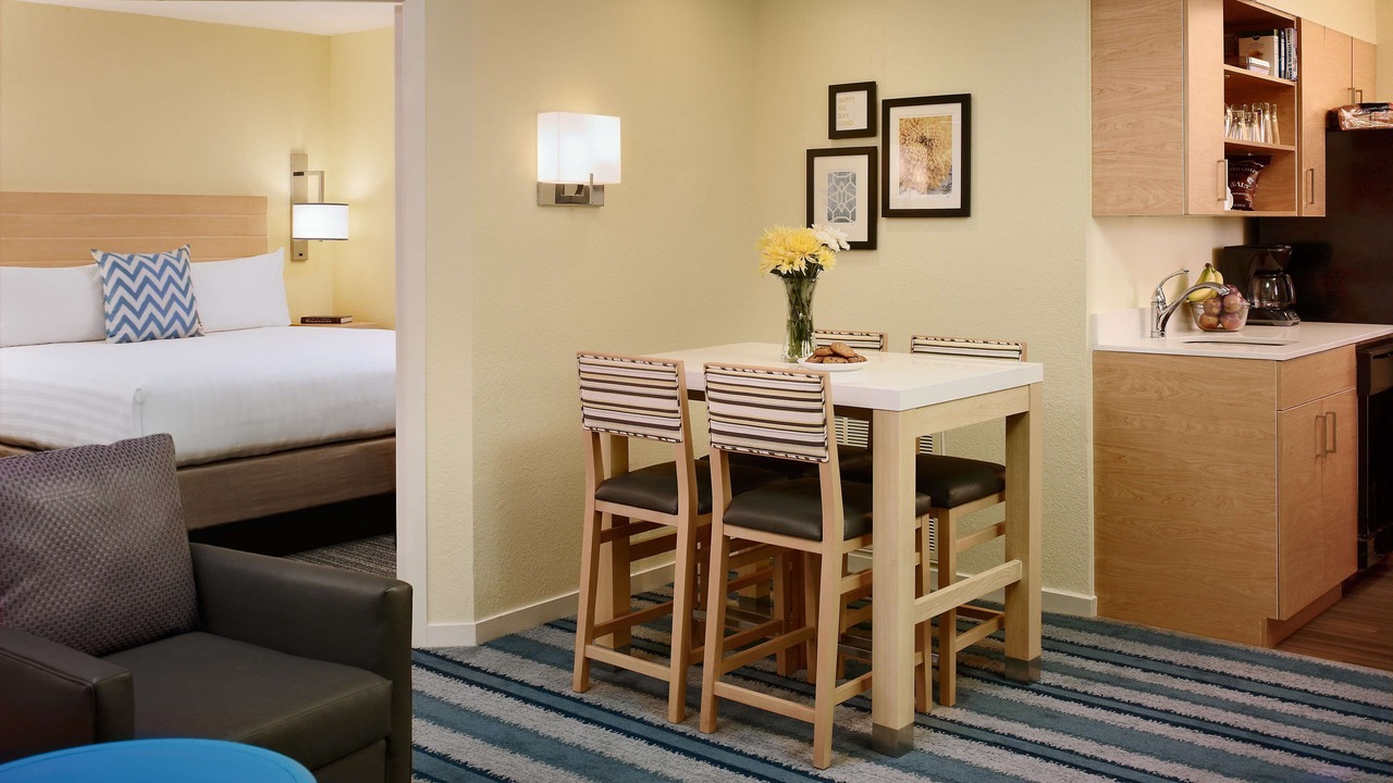 Photo of Livingroom in Schaumburg