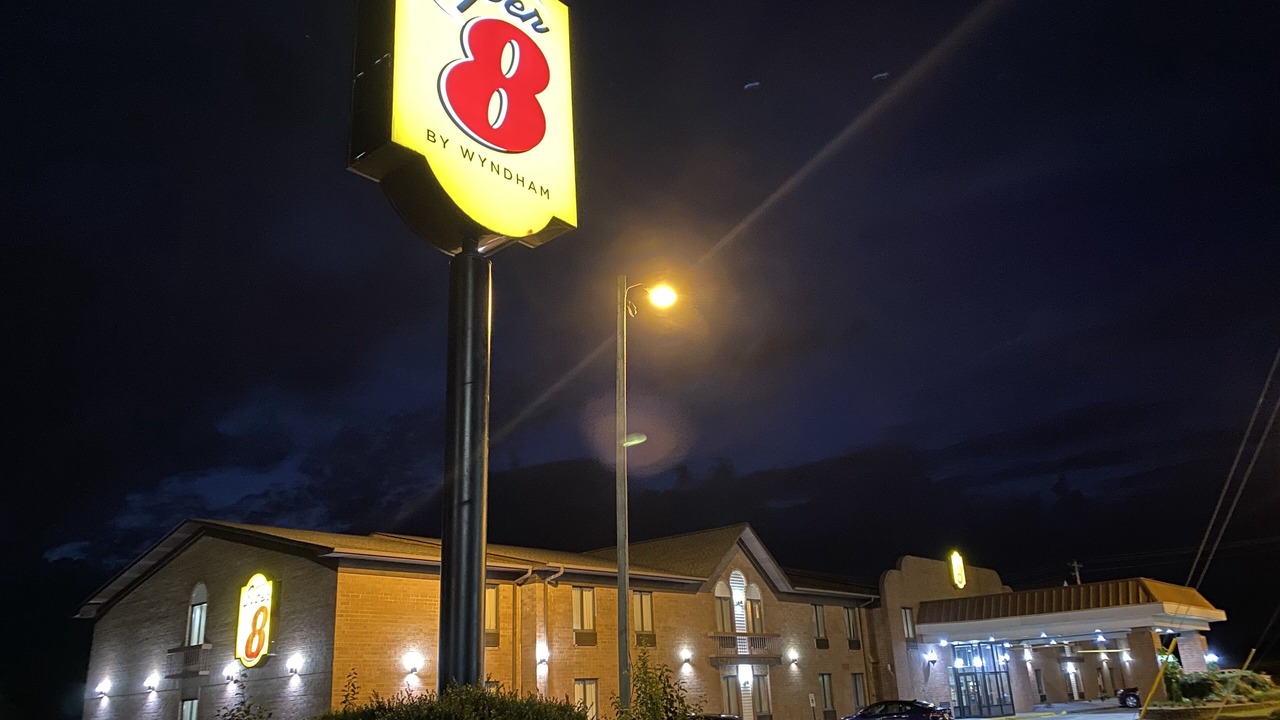 Photo of Outdoor in Metropolis