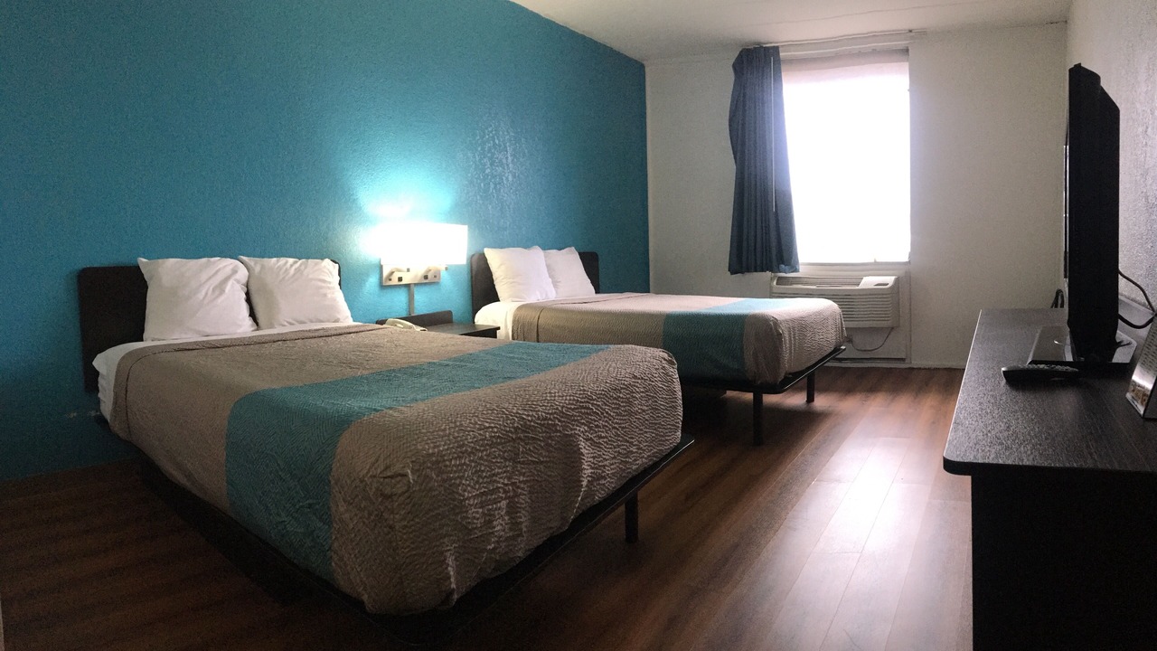 Photo of Bedroom in Melrose Park