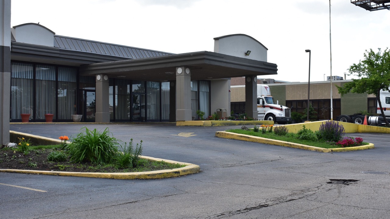 Photo of Outdoor in Melrose Park