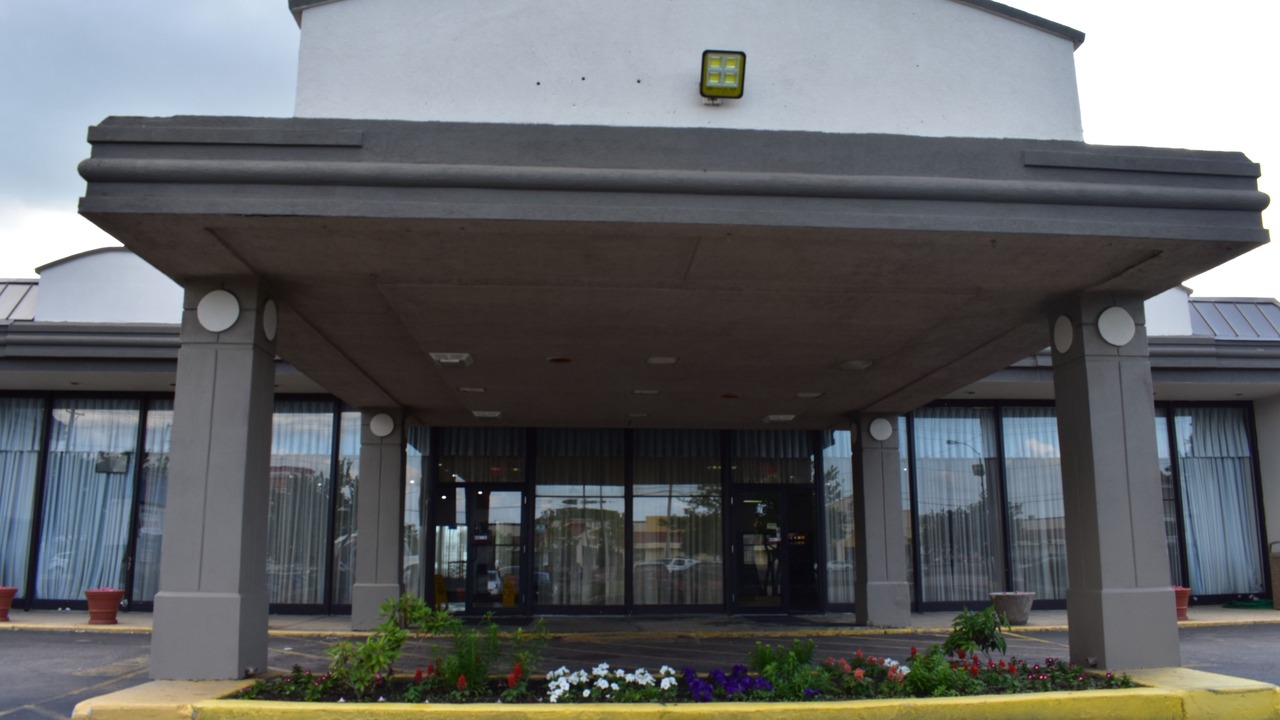 Photo of Buildings in Melrose Park