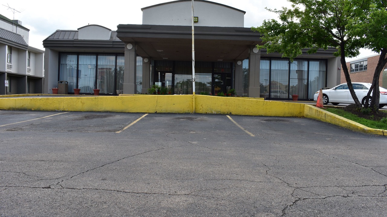Photo of Outdoor in Melrose Park