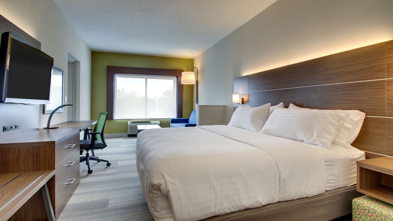 Photo of Bedroom in Aurora