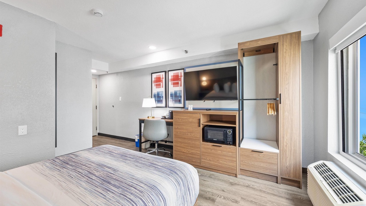 Photo of Bedroom in Urbana