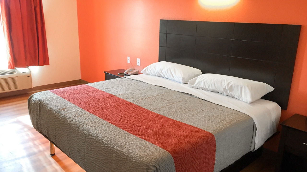 Photo of Bedroom in Orange Prairie