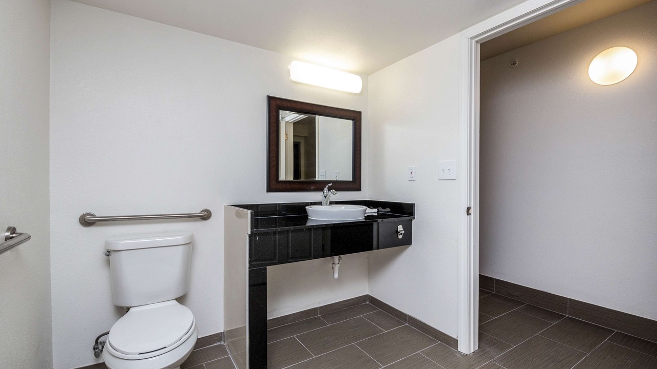 Photo of Bathroom in Orange Prairie