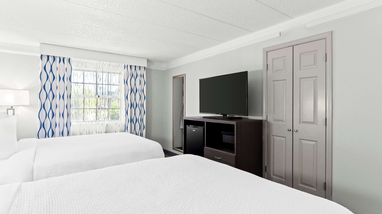 Photo of Bedroom in Schaumburg
