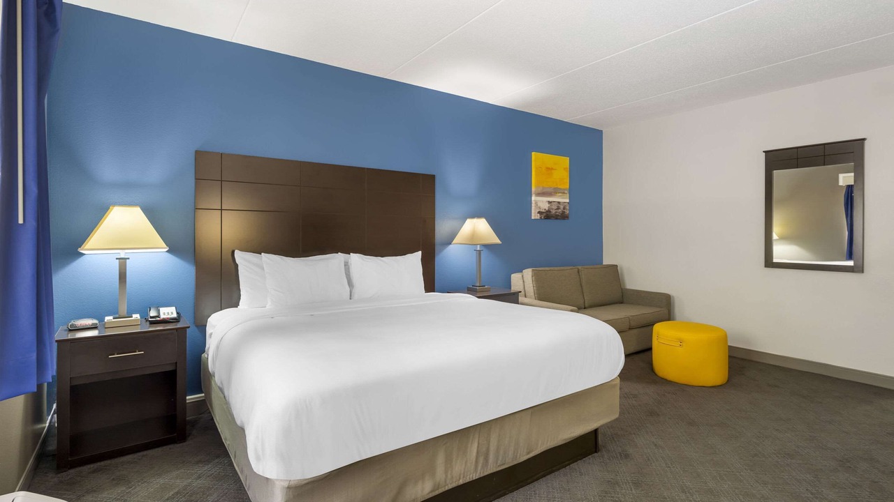 Photo of Bedroom in Mundelein