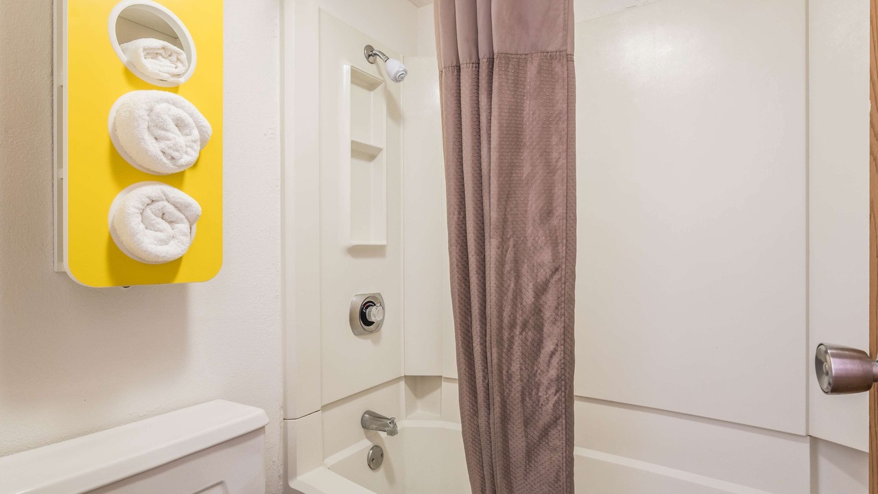 Photo of Bathroom in Elk Grove Village