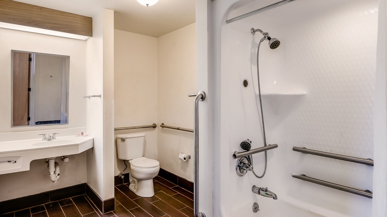 Photo of Bathroom in Orange Prairie
