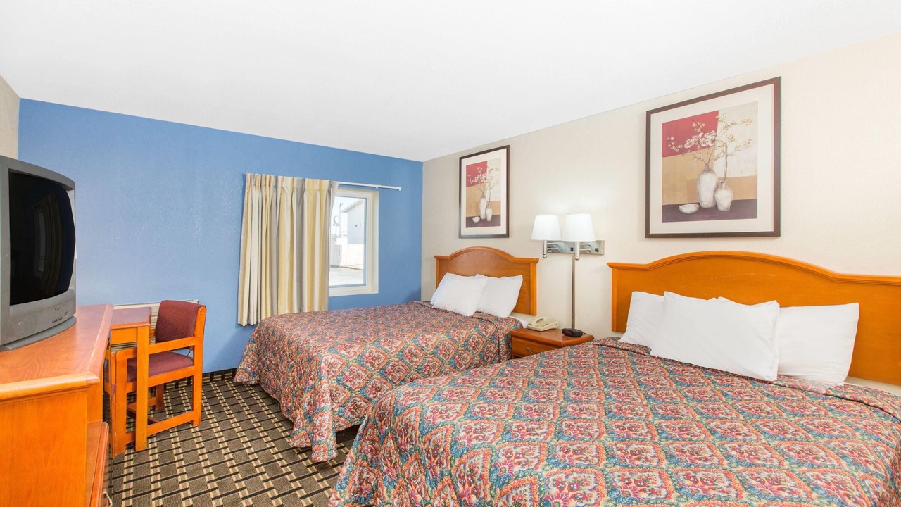 Photo of Bedroom in Effingham
