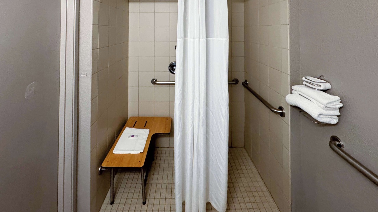 Photo of Bathroom in Glenview