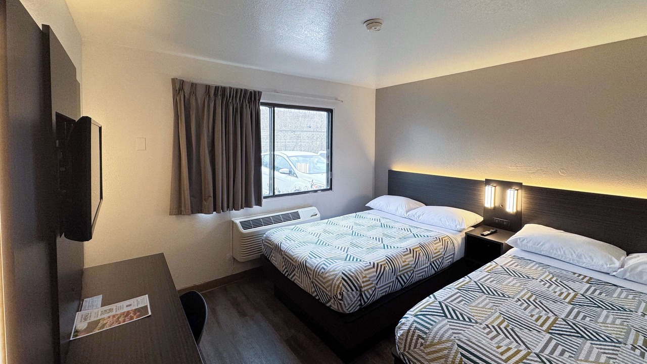 Photo of Bedroom in Glenview