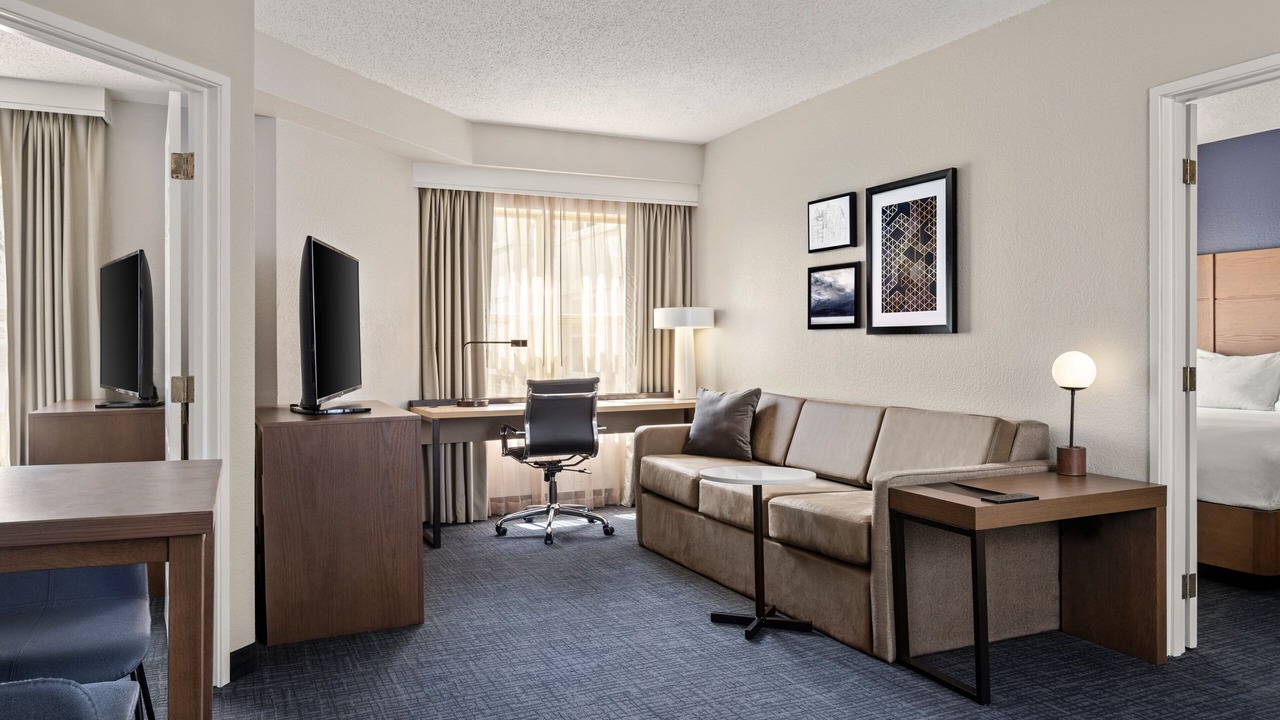 Photo of Livingroom in Warrenville