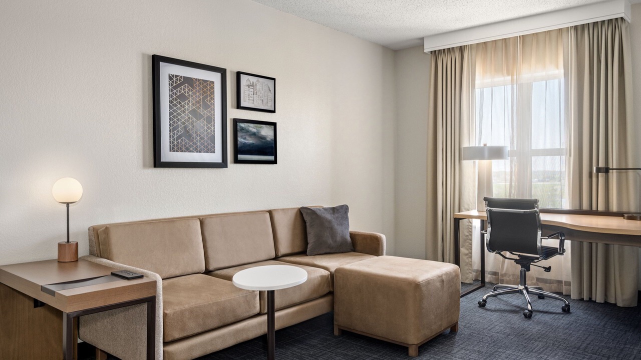 Photo of Livingroom in Warrenville