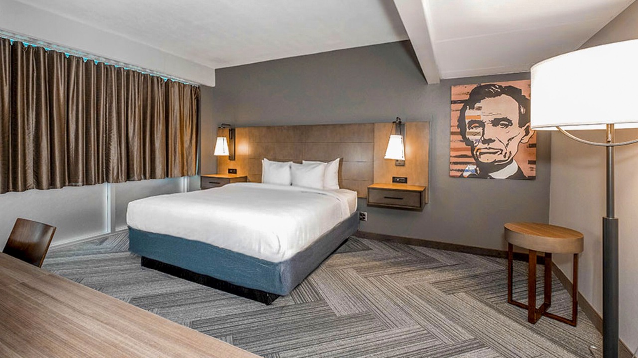 Photo of Bedroom in Downtown Springfield