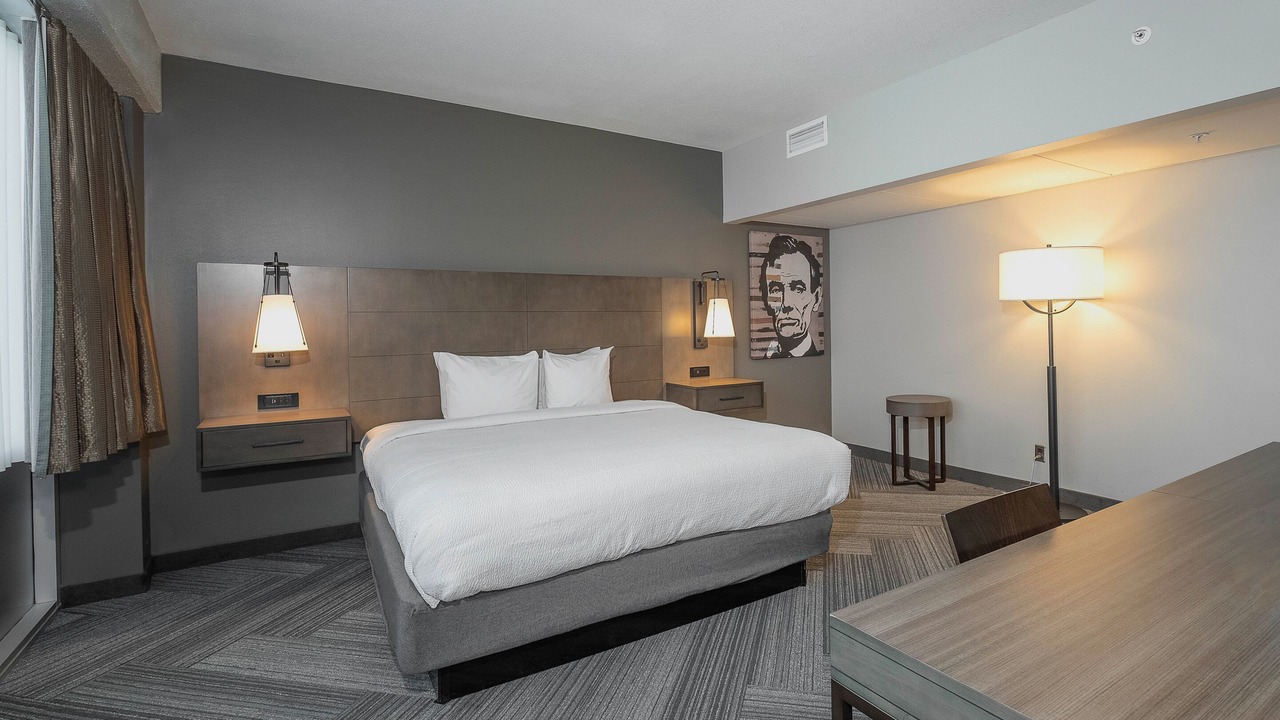 Photo of Bedroom in Downtown Springfield