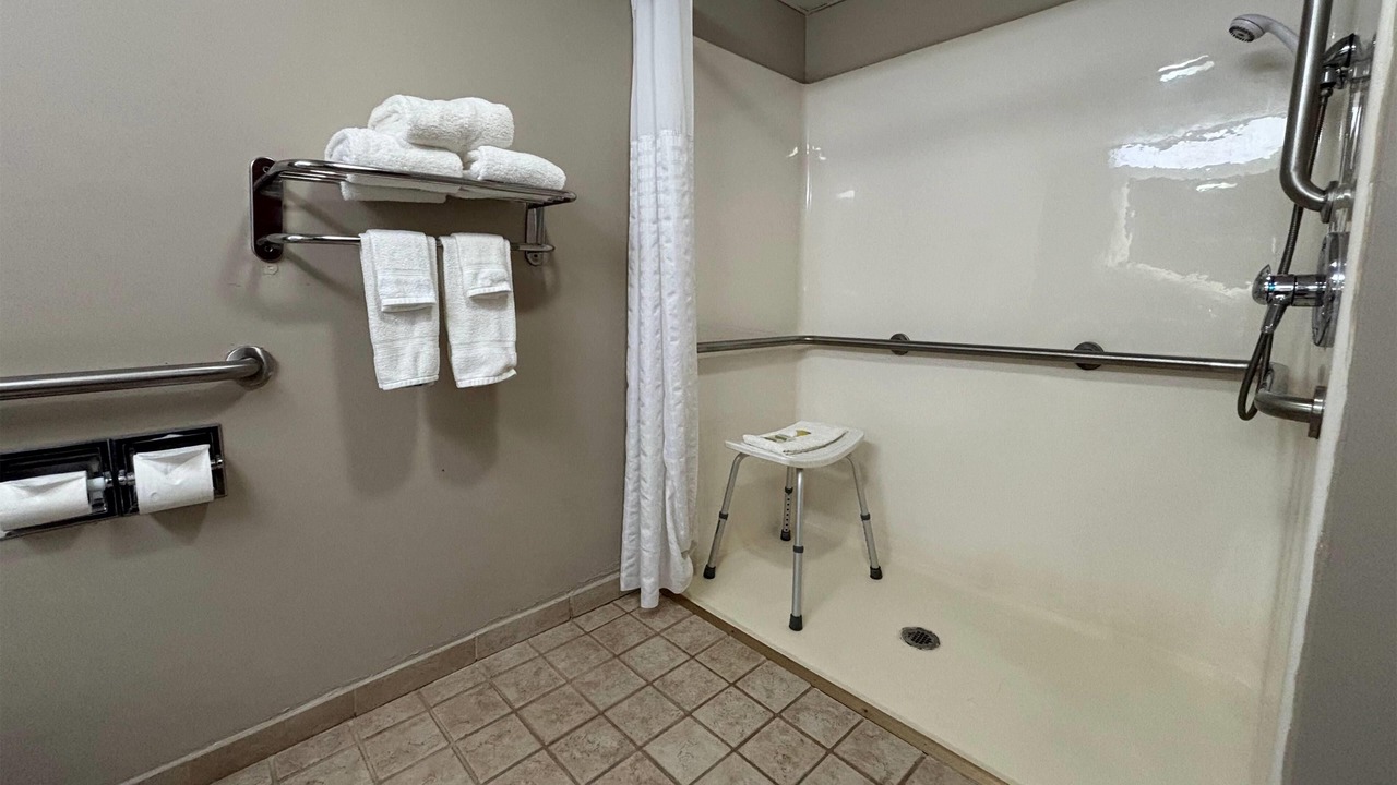 Photo of Bathroom in Grayville