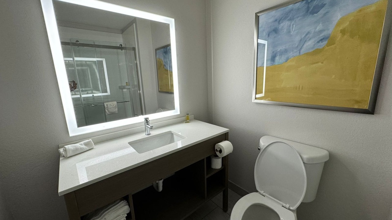 Photo of Bedroom in Harvey