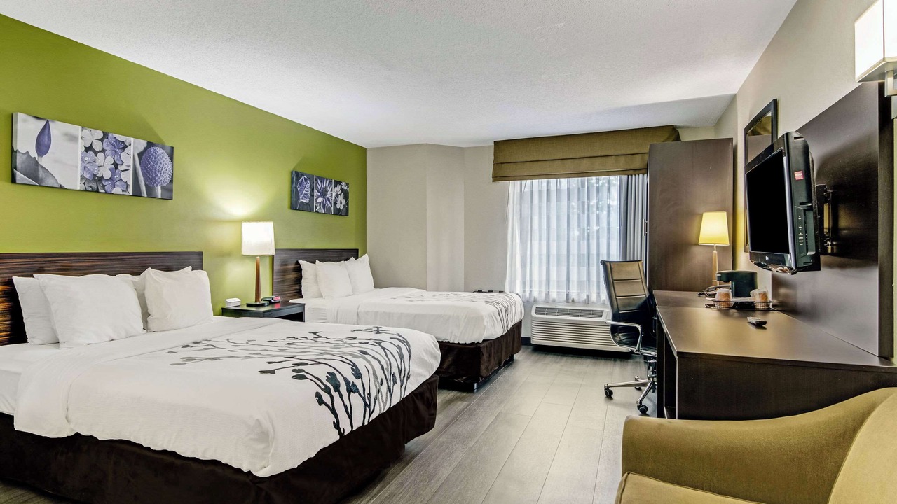 Photo of Bedroom in Lansing