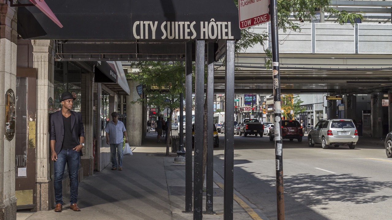 Photo of Outdoor in Lakeview