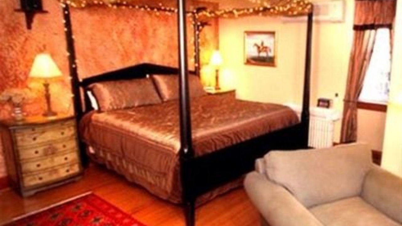 Photo of Bedroom in Taylorville