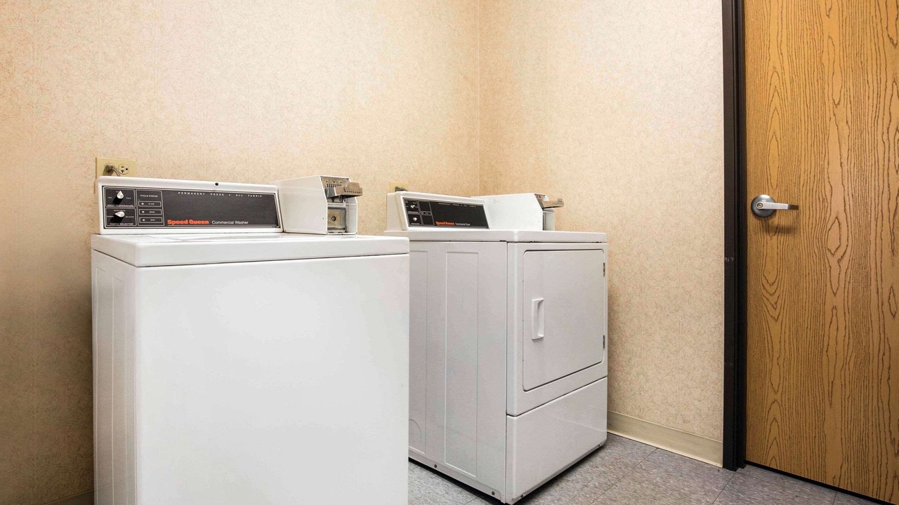 Photo of Bedroom in Monee
