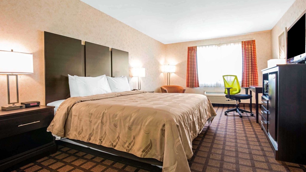 Photo of Bedroom in Monee