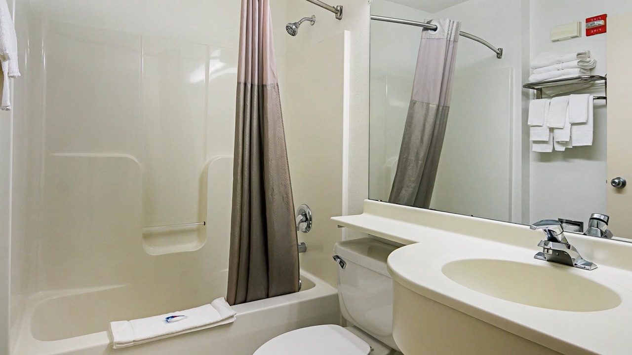 Photo of Bathroom in Sycamore
