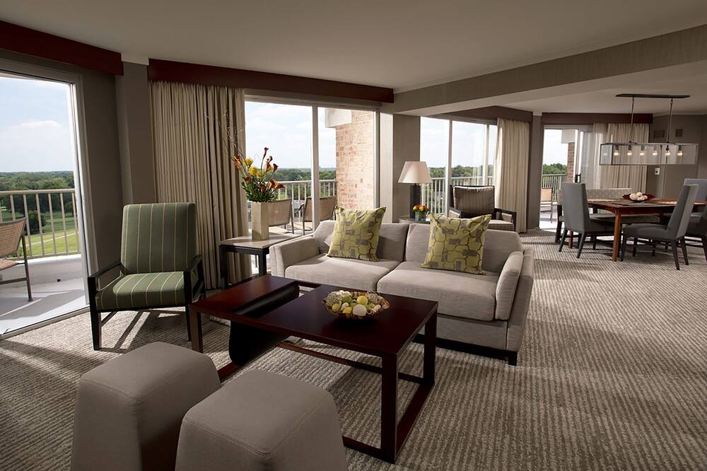 Photo of Livingroom in Itasca
