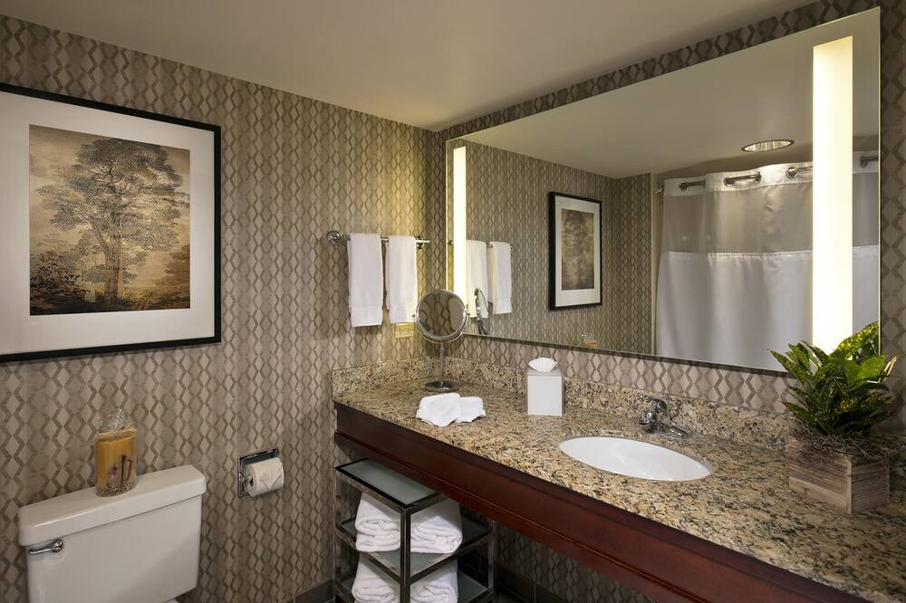 Photo of Bathroom in Itasca