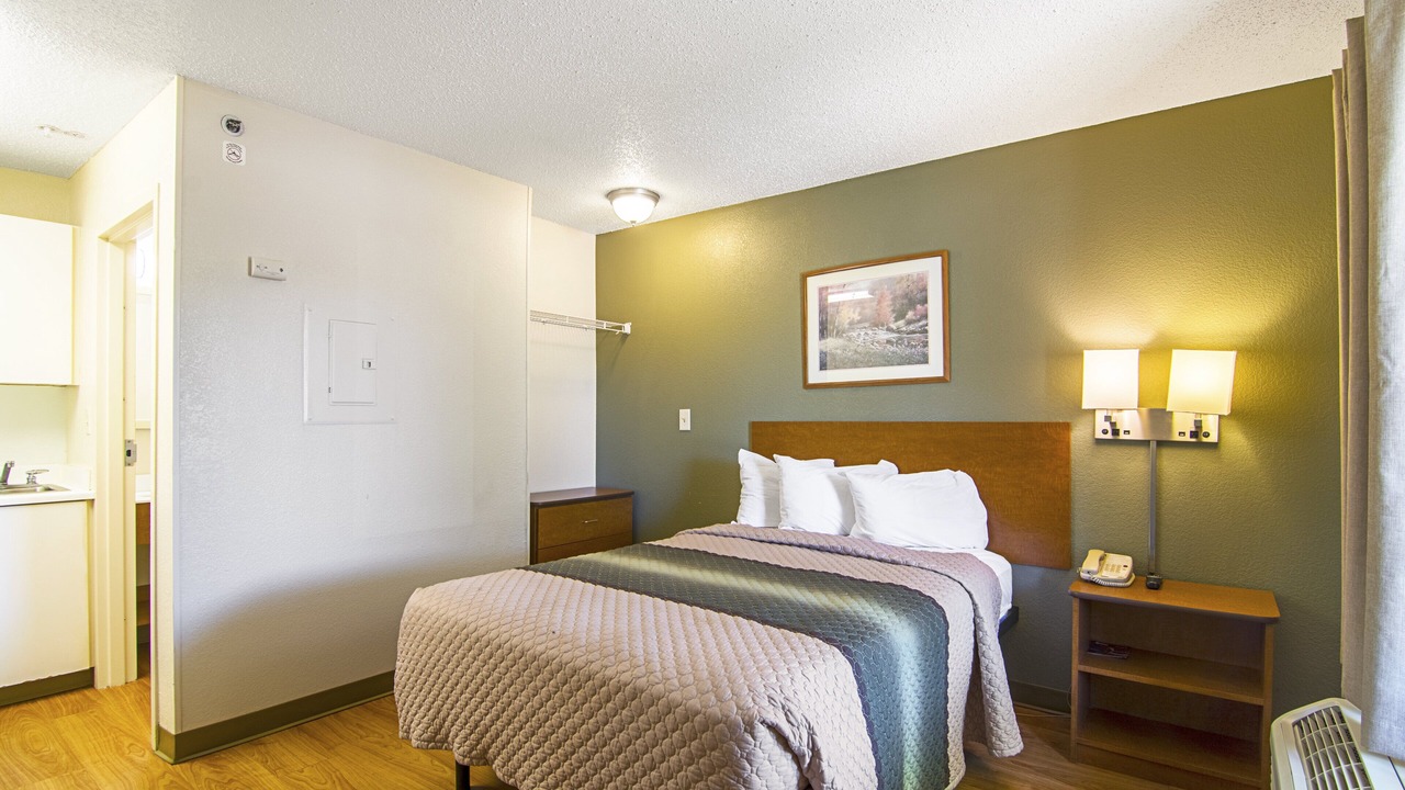 Photo of Bedroom in Waukegan