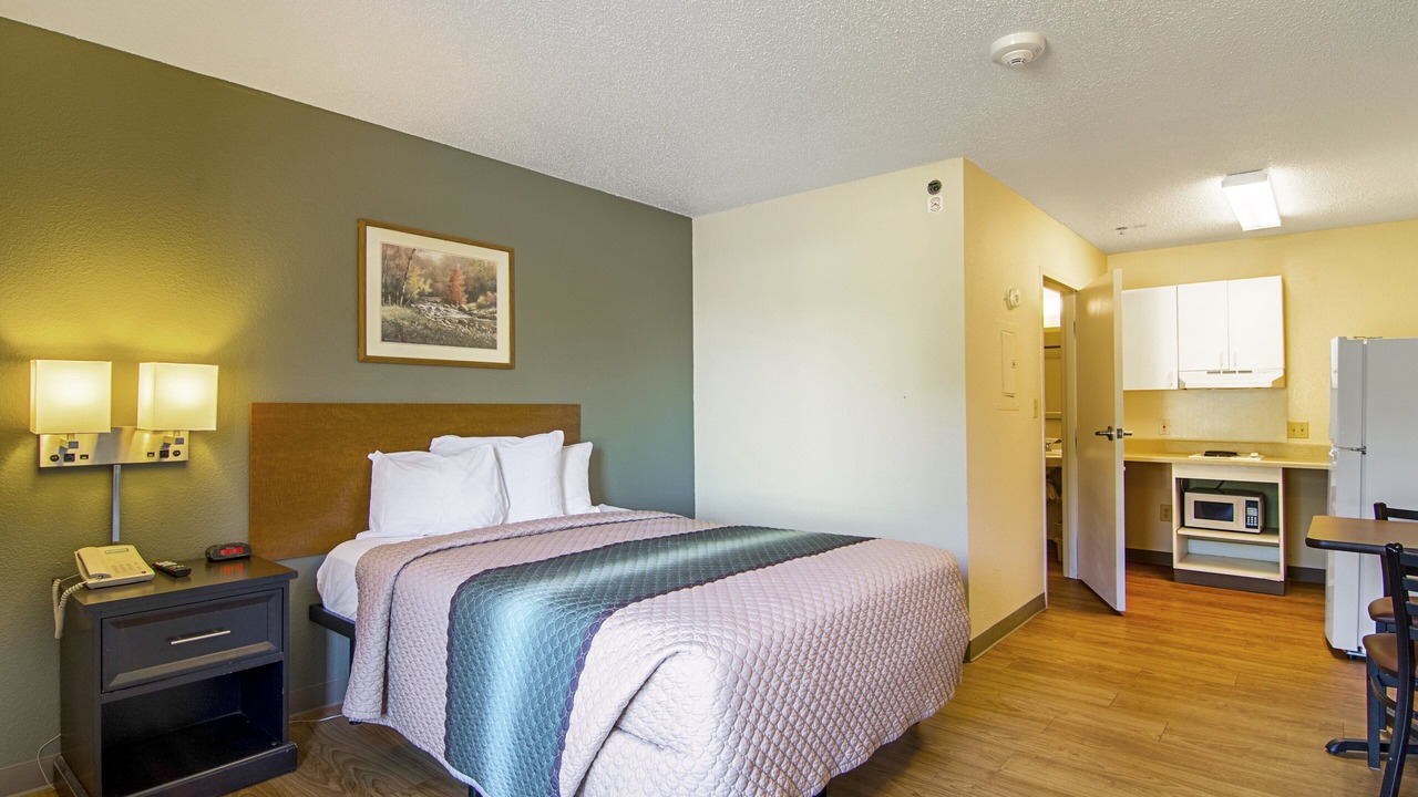 Photo of Bedroom in Waukegan