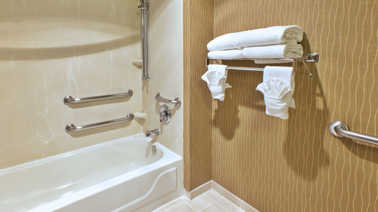 Photo of Bathroom in Bolingbrook