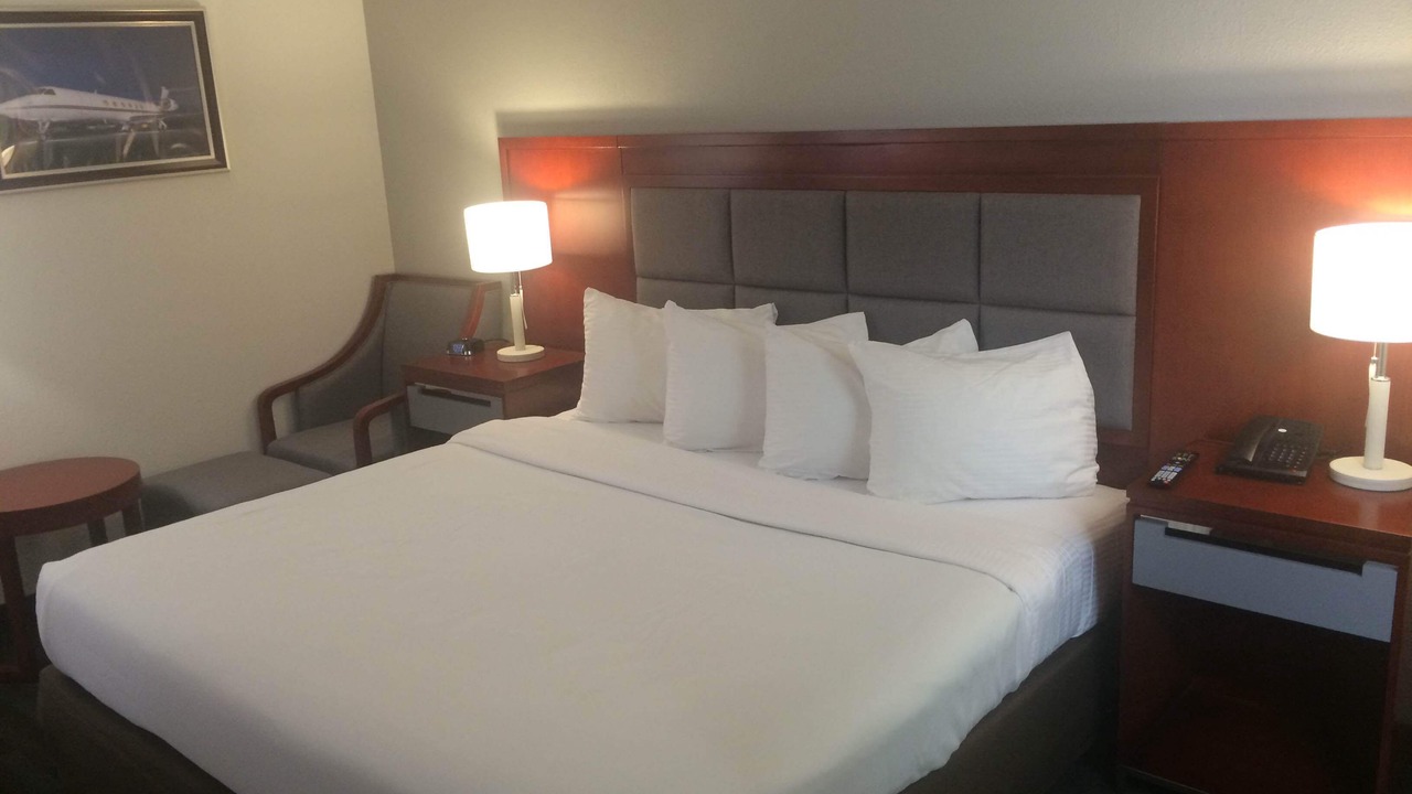 Photo of Bedroom in Wheeling